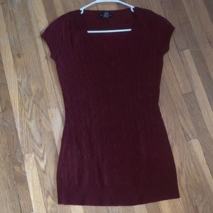 Burgundy shirt sleeve sweater